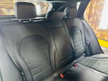 Mercedes-Benz C Class 2.0 C220d AMG Line (Premium Plus) G-Tronic+ Euro 6 (s/s) 5dr