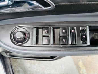 Vauxhall Mokka 1.4i Turbo SE Auto 2WD Euro 6 5dr