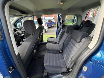 Vauxhall Combo Life 1.5 Turbo D BlueInjection Energy MPV 5dr Diesel Manual Euro 6 (s
