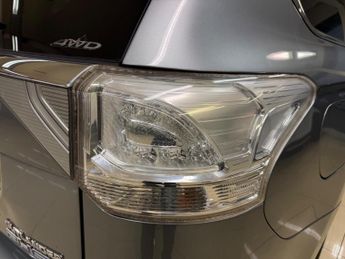 Mitsubishi Outlander 2.0h 12kWh GX4hs CVT 4WD Euro 5 (s/s) 5dr