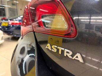 Vauxhall Astra 1.7 CDTi ecoFLEX 99g SRi Euro 5 (s/s) 5dr