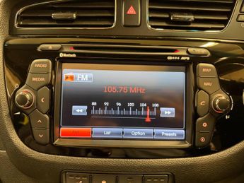 Kia Ceed 1.6 CRDi EcoDynamics 4 Tech Euro 5 (s/s) 5dr
