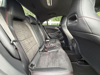 Mercedes-Benz CLA 1.6 CLA180 AMG Line Coupe Euro 6 (s/s) 4dr