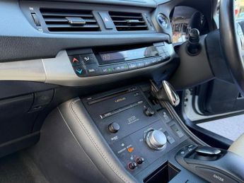 Lexus CT 1.8 200h Premier CVT Euro 5 (s/s) 5dr