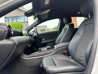 Mercedes-Benz A Class 1.3 A180 SE 7G-DCT Euro 6 (s/s) 5dr