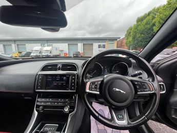 Jaguar XE 2.0d R-Sport Auto Euro 6 (s/s) 4dr