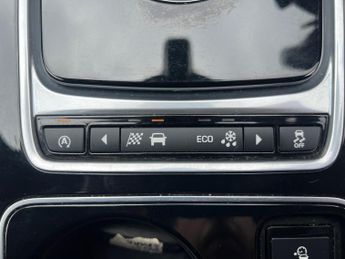 Jaguar XE 2.0d R-Sport Auto Euro 6 (s/s) 4dr