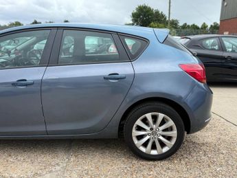 Vauxhall Astra 1.4 16v Active Euro 5 5dr