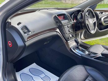 Vauxhall Insignia 2.0 CDTi Elite Auto Euro 5 5dr