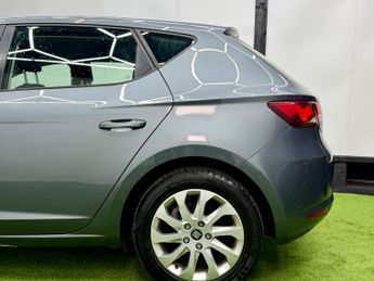 SEAT Leon 1.6 TDI CR SE DSG Euro 5 (s/s) 5dr