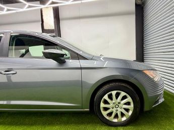 SEAT Leon 1.6 TDI CR SE DSG Euro 5 (s/s) 5dr