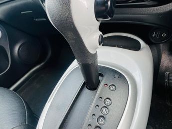 Nissan Juke 1.6 Tekna XTRON Euro 6 5dr