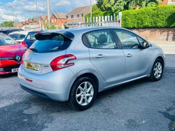 Peugeot 208 1.4 e-HDi Active EGC Euro 5 (s/s) 5dr
