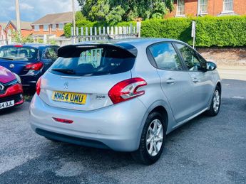 Peugeot 208 1.4 e-HDi Active EGC Euro 5 (s/s) 5dr