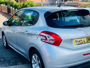 Peugeot 208 1.4 e-HDi Active EGC Euro 5 (s/s) 5dr