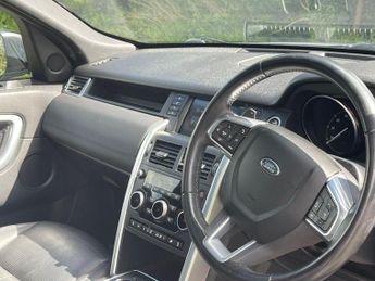 LAND ROVER DISCOVERY SPORT 2.0 TD4 HSE SUV 5dr Diesel Auto 4WD Euro 6 (s/s) (180 ps)