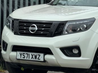 Nissan Navara 2.3 dCi N-Guard Auto 4WD Euro 6 4dr