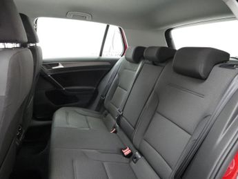 Volkswagen Golf 1.0 TSI SE DSG Euro 6 (s/s) 5dr