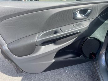 Renault Clio 1.5 dCi Dynamique S Nav Hatchback 5dr Diesel Auto Euro 6 (90 ps)