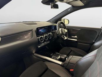 Mercedes-Benz GLA 1.3 GLA200 AMG Line (Executive) SUV 5dr Petrol 7G-DCT Euro 6 (s/