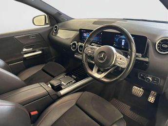 Mercedes-Benz GLA 1.3 GLA200 AMG Line (Executive) SUV 5dr Petrol 7G-DCT Euro 6 (s/