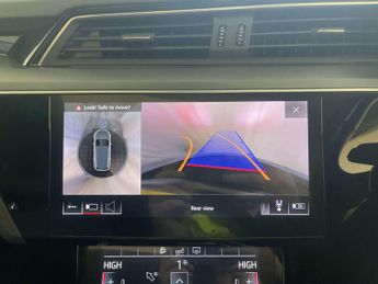 Audi e-tron 55 Launch Edition SUV 5dr Electric Auto quattro 95kWh (408 ps)