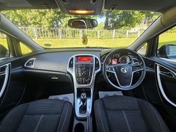 Vauxhall Astra 1.6 16v SRi Auto Euro 5 5dr