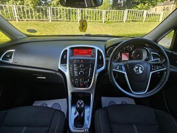 Vauxhall Astra 1.6 16v SRi Auto Euro 5 5dr