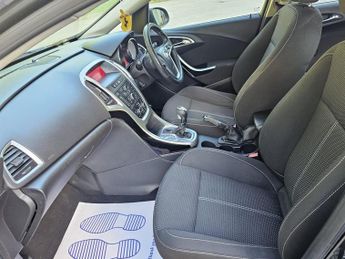 Vauxhall Astra 1.6 16v SRi Auto Euro 5 5dr