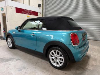 MINI Convertible 2.0 Cooper S Classic Steptronic Euro 6 (s/s) 2dr