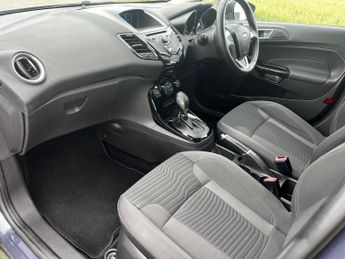 Ford Fiesta 1.6 Zetec Hatchback 5dr Petrol Powershift Euro 5 (105 ps)