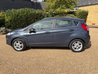 Ford Fiesta 1.6 Zetec Hatchback 5dr Petrol Powershift Euro 5 (105 ps)