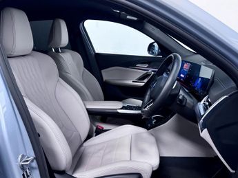 BMW iX2 iX2 eDrive20 M Sport