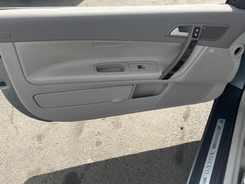 Volvo C70 2.4i SE Lux Geartronic 2dr