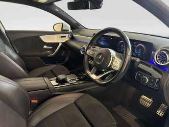 Mercedes-Benz A Class 1.3 A250e 15.6kWh AMG Line (Premium 2) Hatchback 5dr Petrol Plug