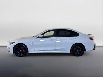 BMW 3 Series 2.0 330e 12kWh M Sport Saloon 4dr Petrol Plug-in Hybrid Auto xDr
