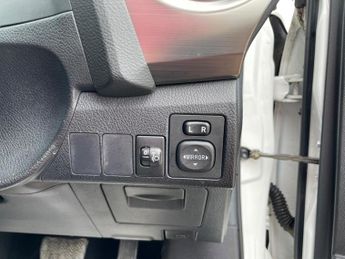 Toyota Auris 1.6 V-Matic Icon Multidrive S Euro 5 5dr