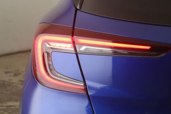 Renault Captur 1.6 E-TECH techno Auto Euro 6 (s/s) 5dr