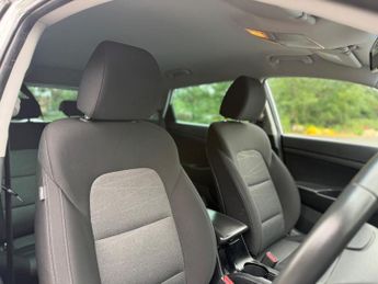 Hyundai TUCSON 1.6 T-GDi SE Nav DCT Euro 6 (s/s) 5dr