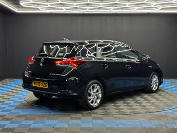 Toyota Auris 1.8 VVT-h Business Edition CVT Euro 6 (s/s) 5dr
