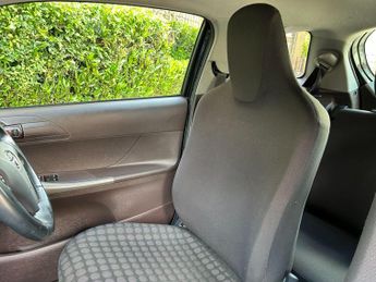 Toyota iQ 1.0 VVT-i Multidrive Euro 4 3dr