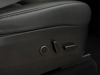 Tesla Model Y (Dual Motor) Long Range Auto 4WDE 5dr