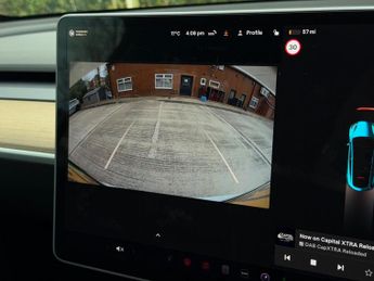Tesla Model Y (Dual Motor) Long Range Auto 4WDE 5dr