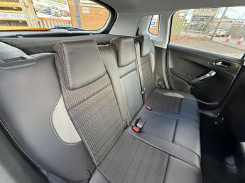 Peugeot 2008 1.6 BlueHDi Allure Euro 6 (s/s) 5dr