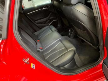 Audi A3 1.4 TFSI e-tron Sportback e-S Tronic Euro 6 5dr 8.8kWh