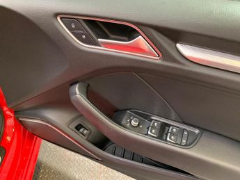Audi A3 1.4 TFSI e-tron Sportback e-S Tronic Euro 6 5dr 8.8kWh
