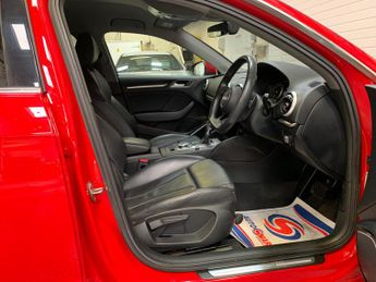 Audi A3 1.4 TFSI e-tron Sportback e-S Tronic Euro 6 5dr 8.8kWh