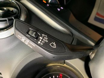 Audi A3 1.4 TFSI e-tron Sportback e-S Tronic Euro 6 5dr 8.8kWh
