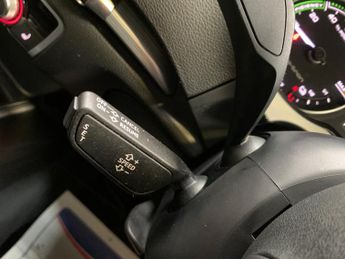 Audi A3 1.4 TFSI e-tron Sportback e-S Tronic Euro 6 5dr 8.8kWh