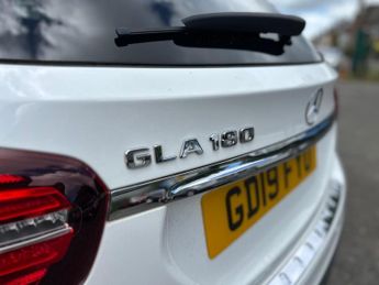 Mercedes-Benz GLA 1.6 GLA180 Urban Edition 7G-DCT Euro 6 (s/s) 5dr